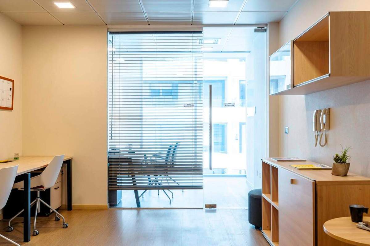Equipamiento y terminaciones — On Offices (OFICINAS)