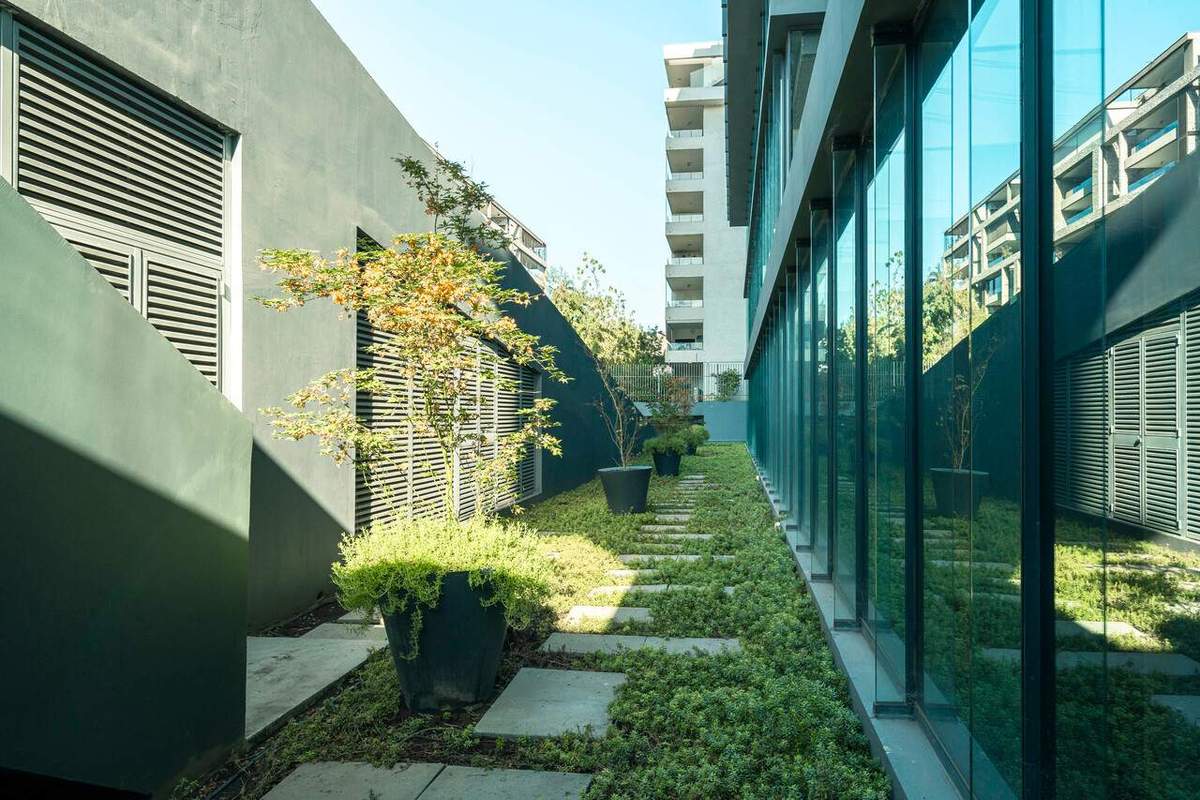 Áreas comunes — Corner Offices (OFICINAS)
