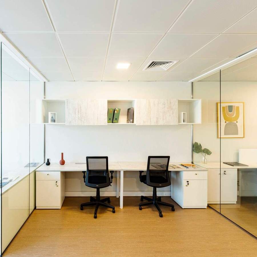 Equipamiento y terminaciones — Corner Offices (OFICINAS)