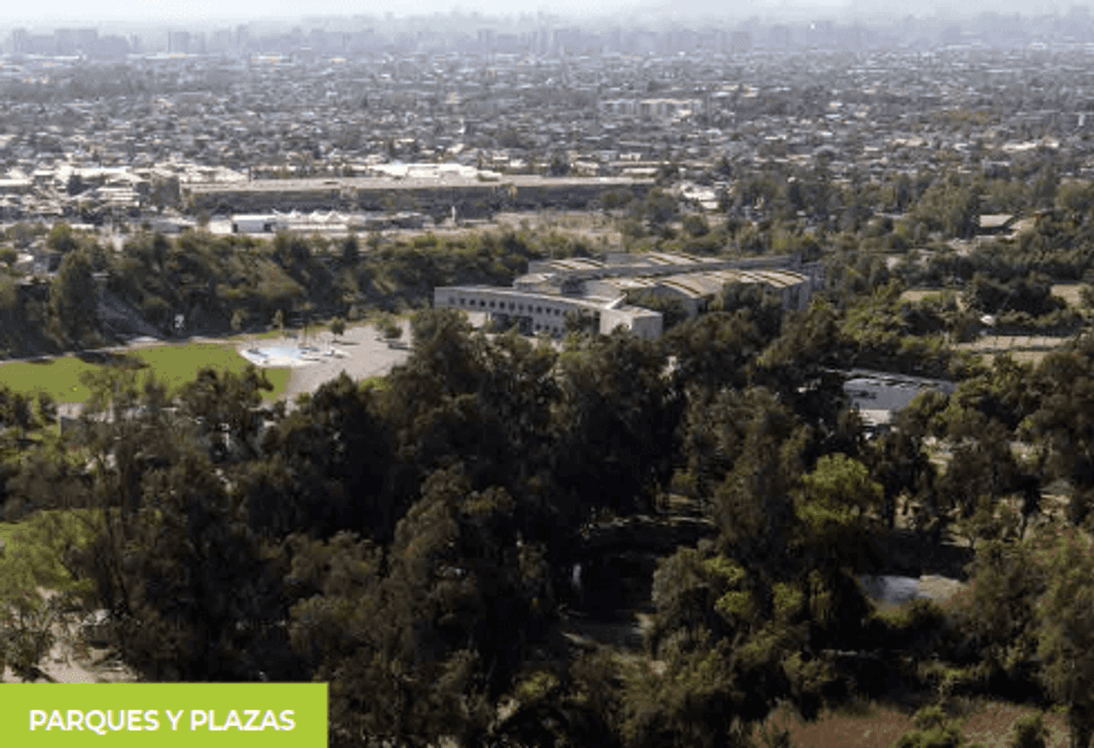 Entorno — Plaza Lia Aguirre 384