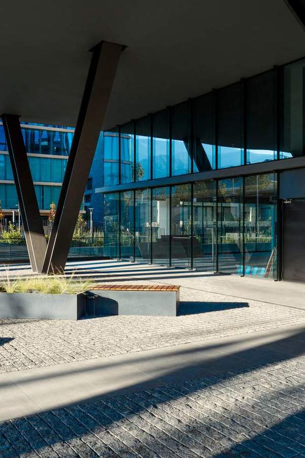 Áreas comunes — Corner Offices (OFICINAS)