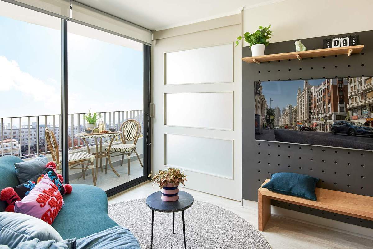 Galería — Santos Dumont 1070 C